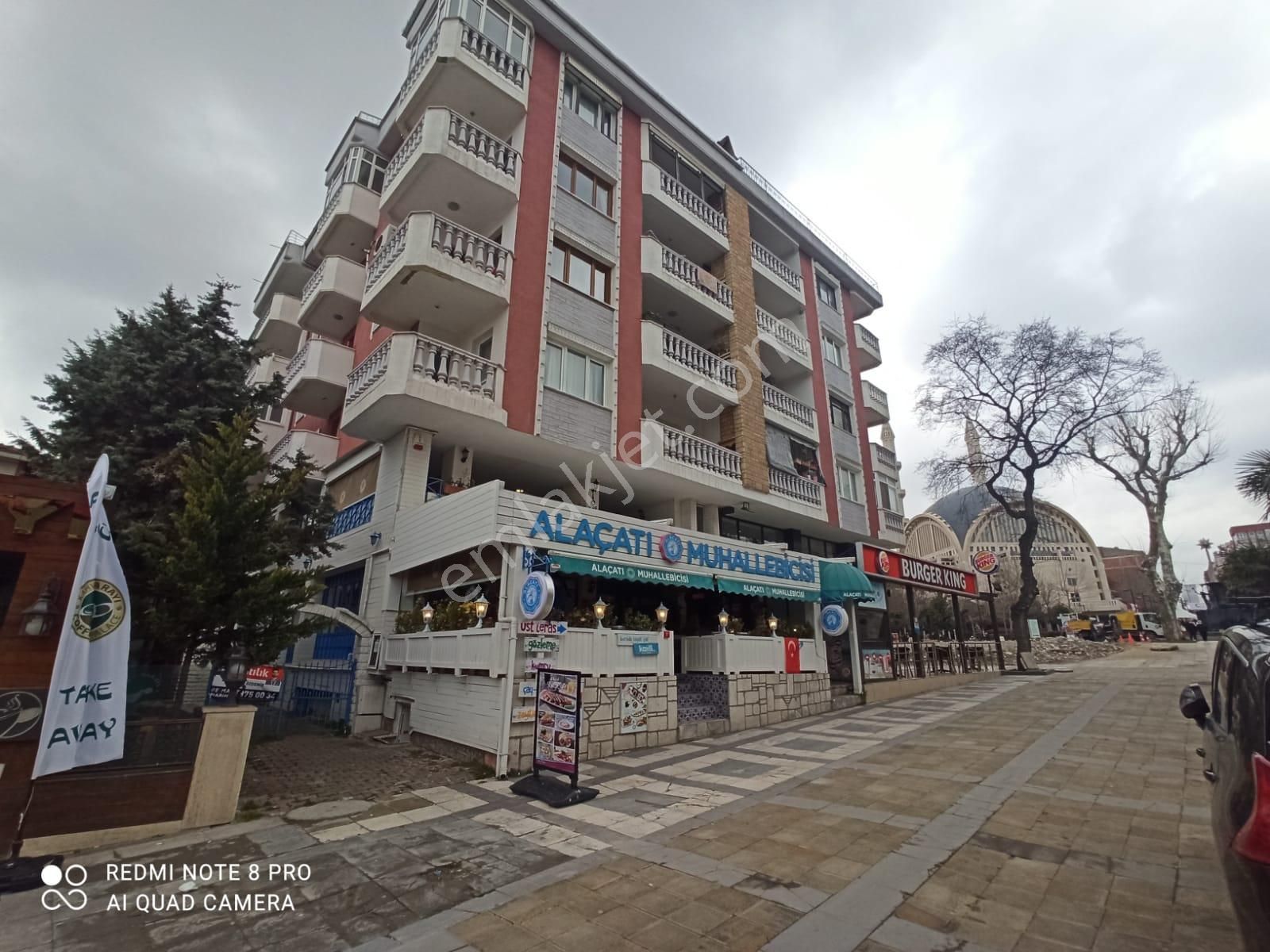 Avcılar Merkez Denize Yakın Kiralık Daire Merkezde Metrobüse Çok Yakın 130 M² 3+1 Full Eşyalı Uygun Daire