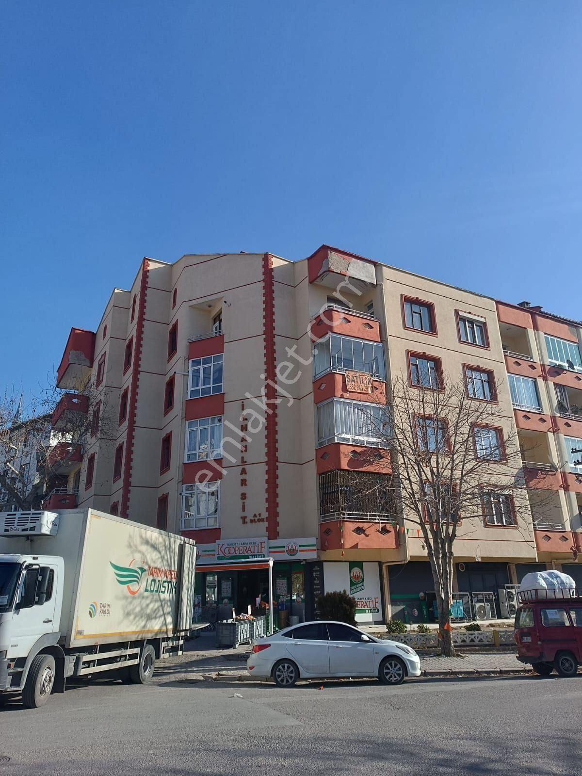 Selçuklu Bedir Satılık Daire Aydınlıkevler Bedir Mh Kentplaza Yakını Satılık 3+1 Daire