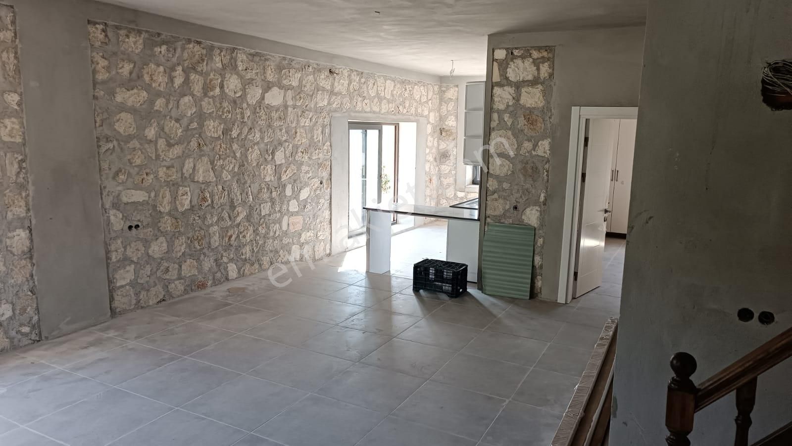 Kumluca Yazır Mahallesinde Satılık Villa Ve Tarla - Görsel 22