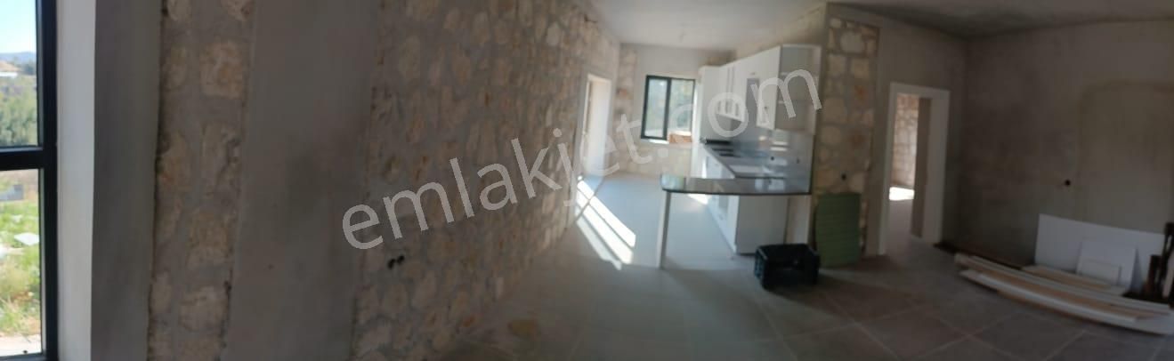 Kumluca Yazır Mahallesinde Satılık Villa Ve Tarla - Görsel 18
