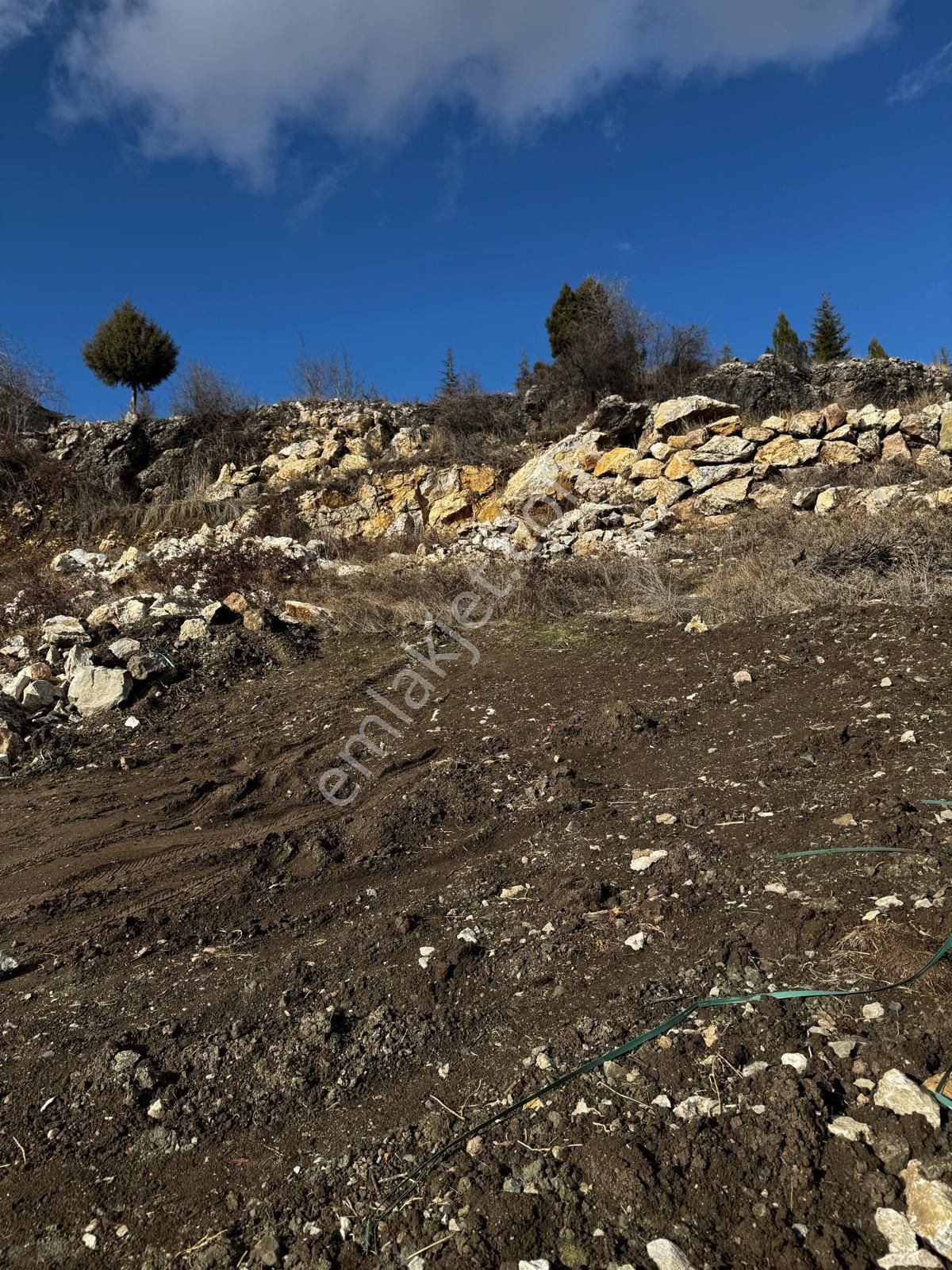 Toroslar Arslanköy Satılık Tarla Arslanköy'de Kösüre'de Satılık 380m² Göl Manzaralı Arazi