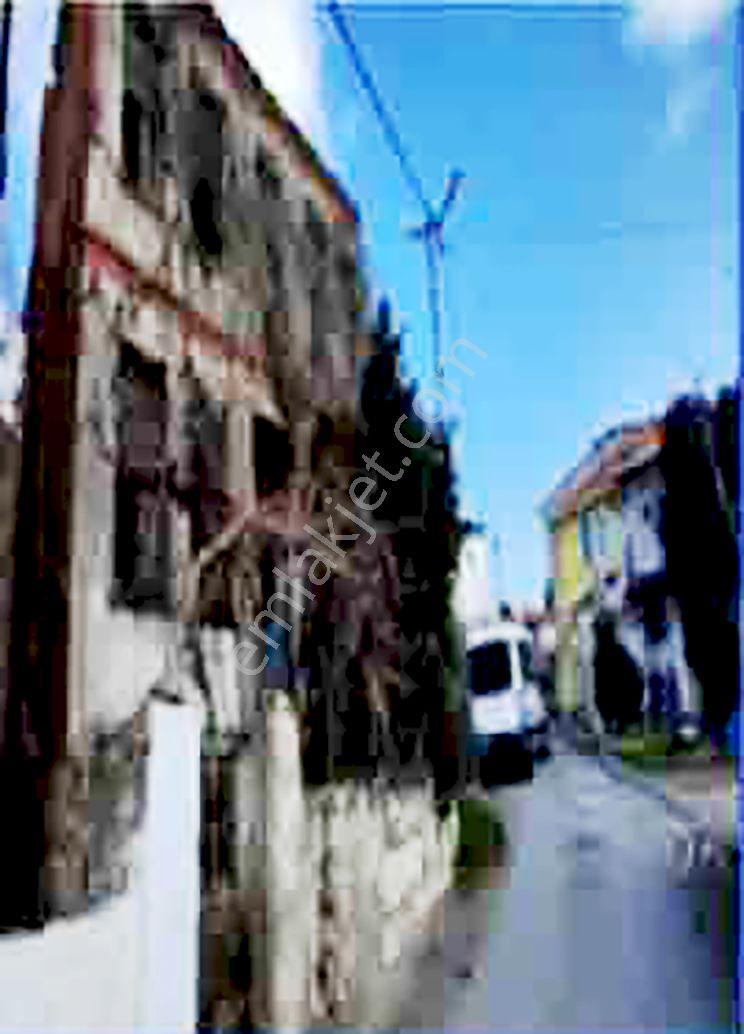 Ahşap İki Katlı Bina Ahır Samanlık Ve Avlusu - Görsel 7