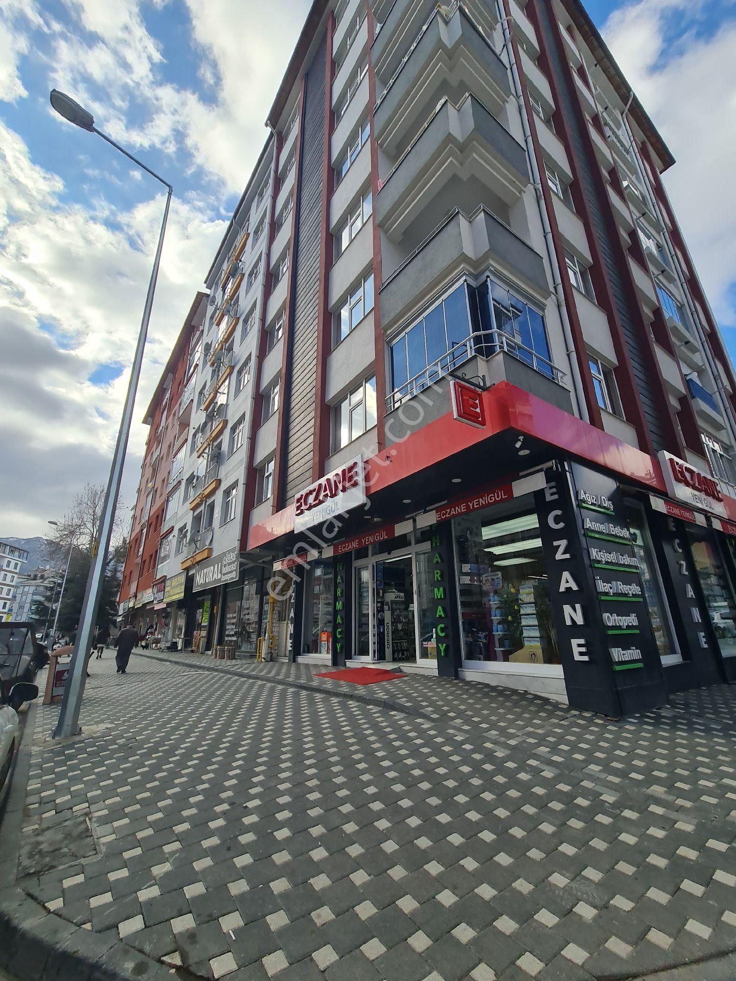 Seydişehir Alaylar İki Satılık Daire Furkan Emlaktan Milli Egemenlik Caddesi 210m2 Arakat Satılık