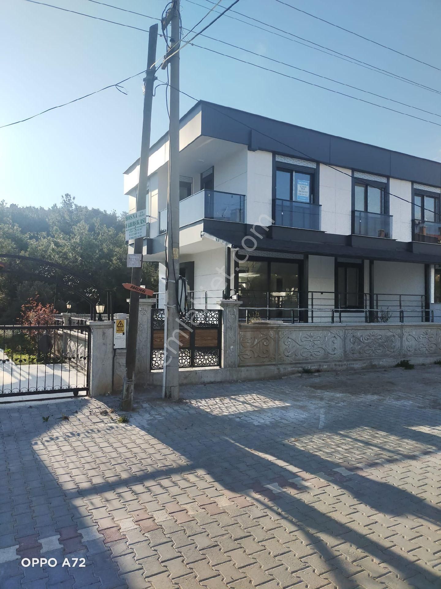 Ayvalık Küçükköy Satılık Villa Sarımsaklı'da Markete Plaja Yürüme Mesafesinde Sıfır Villa