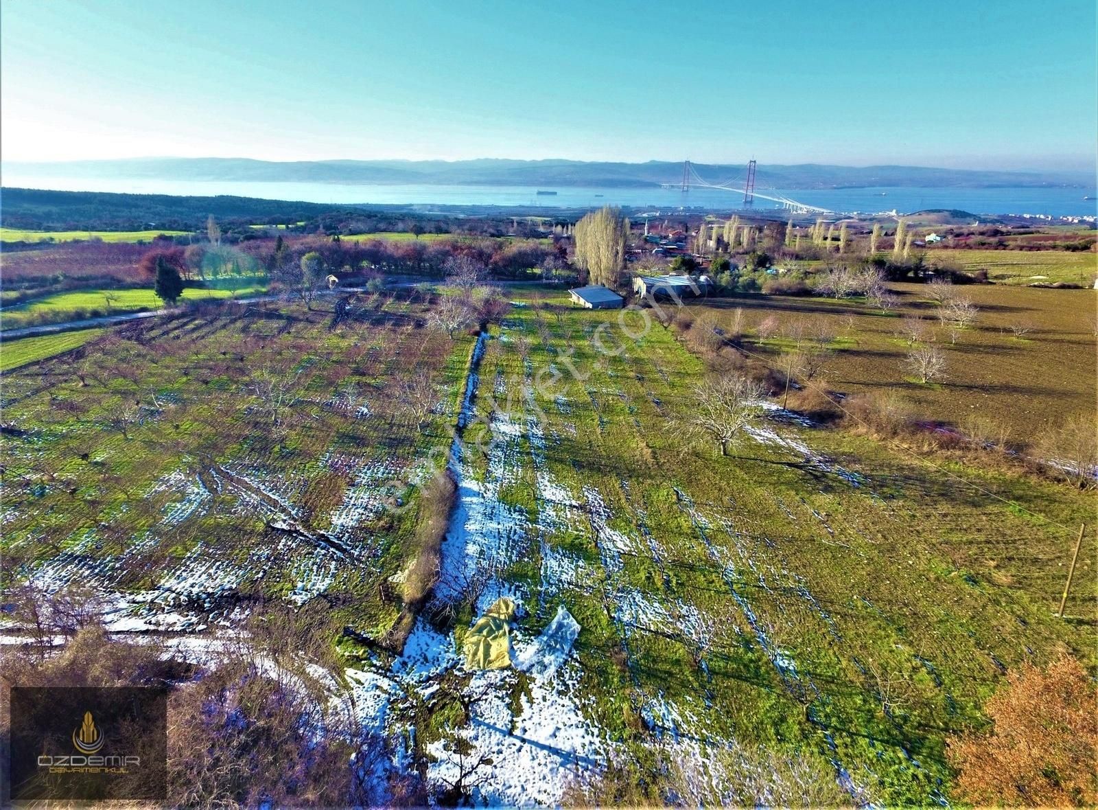 Lapseki Kocaveli Köyü Satılık Konut İmarlı Boğaz Manzaralı Toplu Villa Projesine Uygun Müstakil Arsa