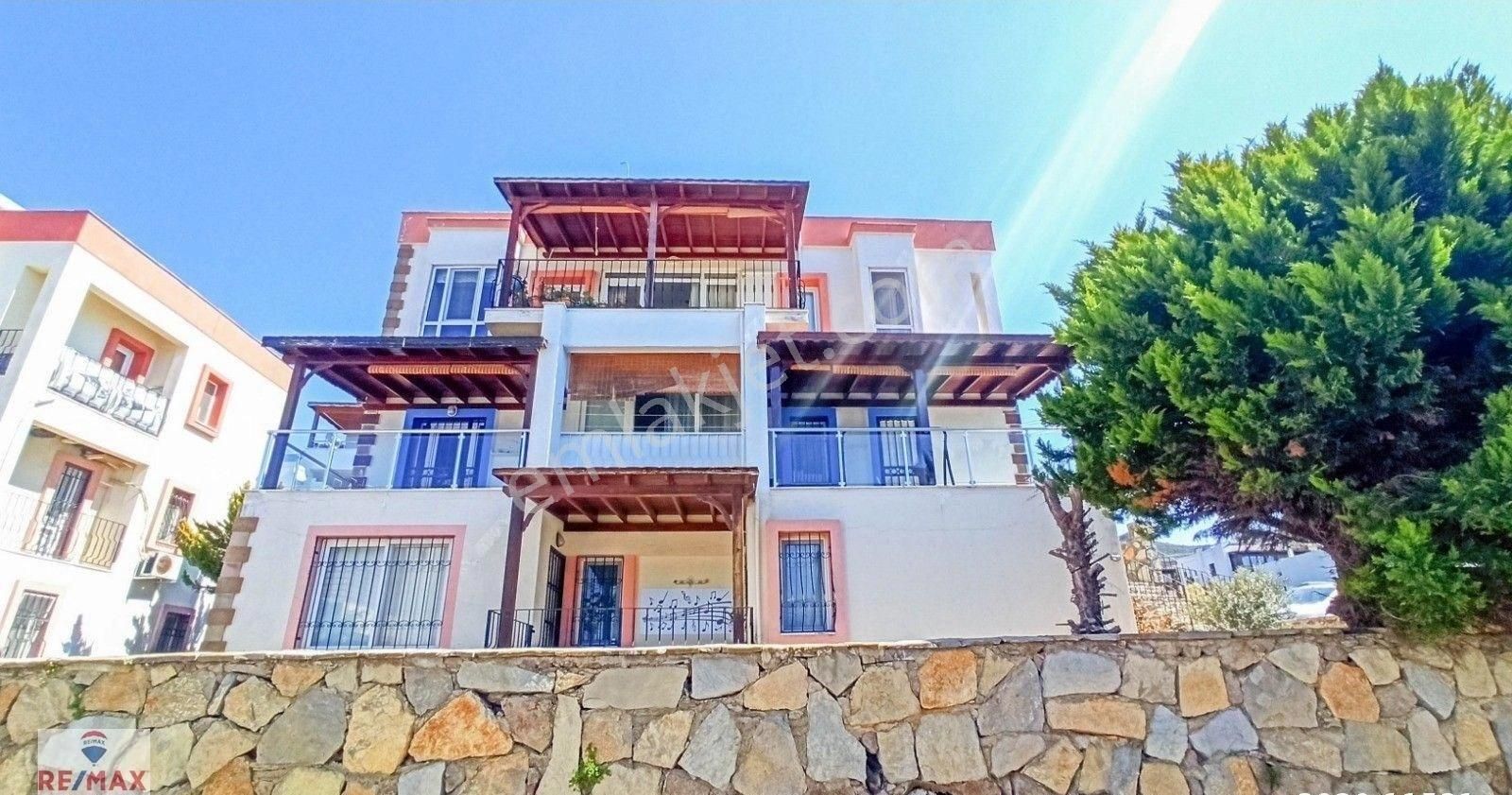 Bodrum Karabağ Kiralık Daire Bodrum Turgutreis Alt Karabağda Orta Katta 3+1 Daire...