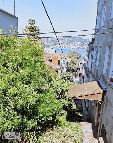 Sarıyer Yeniköy Satılık Daire Remax Fly'dan, Sarıyer, Yeniköy'de Eşsiz Daıre