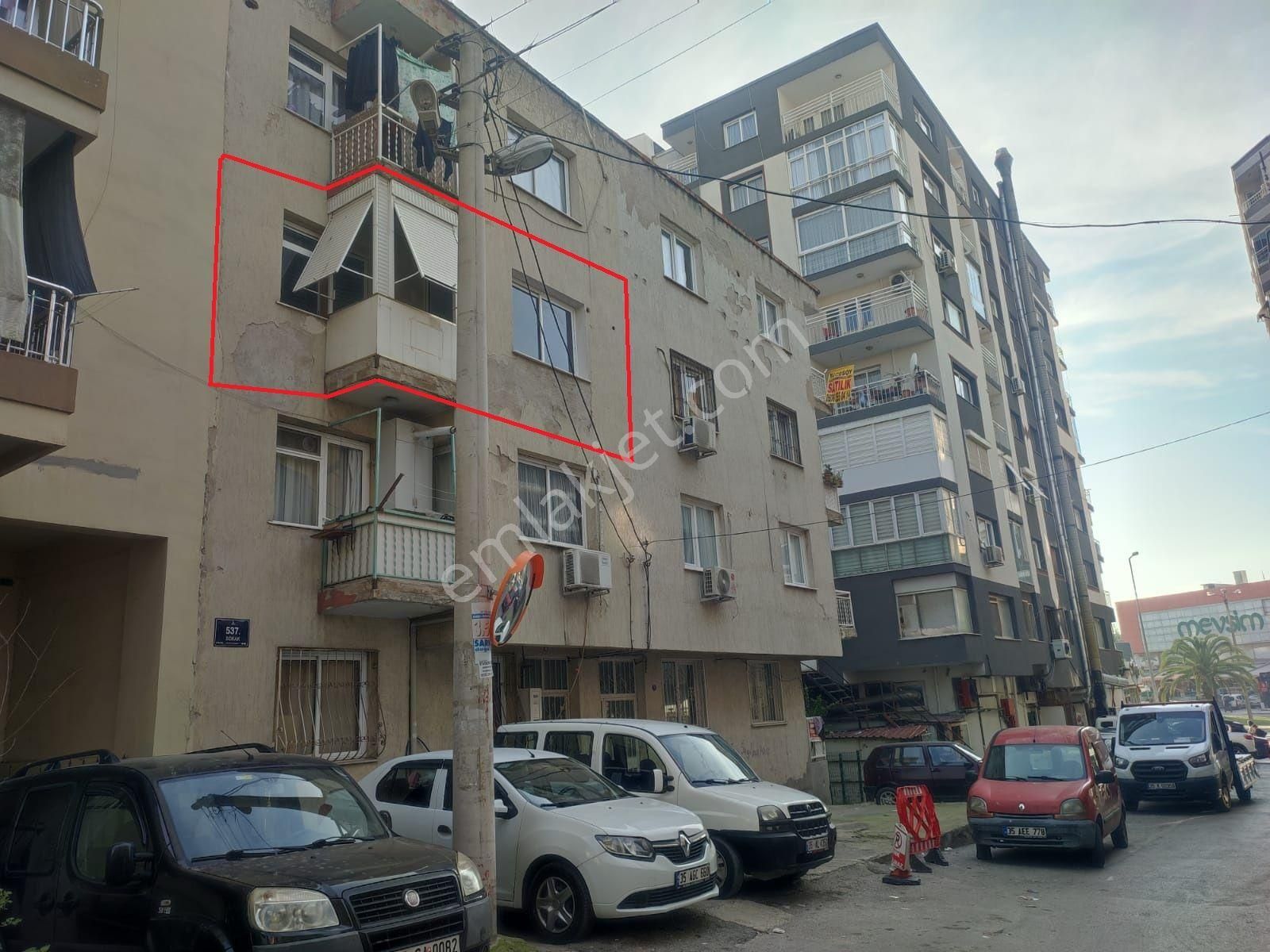 Konak Zafertepe Satılık Daire İzmirpark Avm Yakını 2+1 Arakat Satılık Fırsat Daire