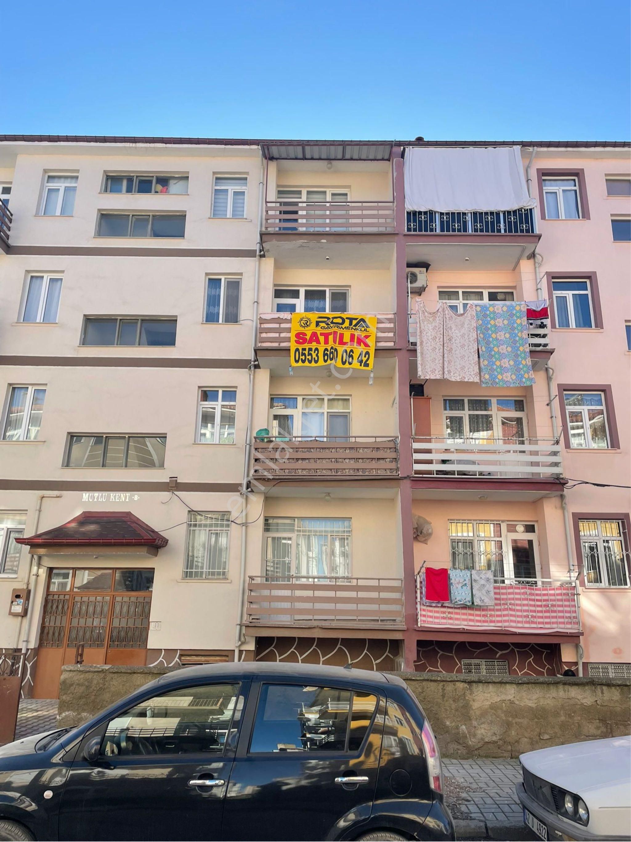 Akşehir Yarenler Satılık Daire Rota’dan Satılık Yarenlerde Ara Kat Acillll Satılık