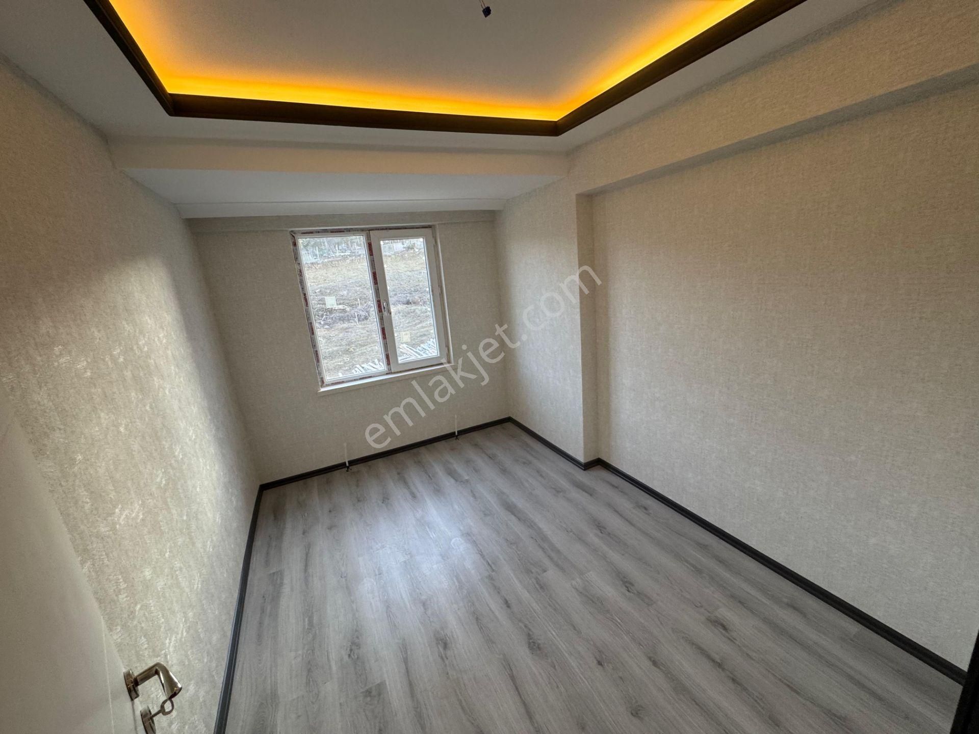 Keçiörende Caddeye Yakın Sıfır Binada Ön Cephede Sıfır 3+1 Daire - Görsel 15