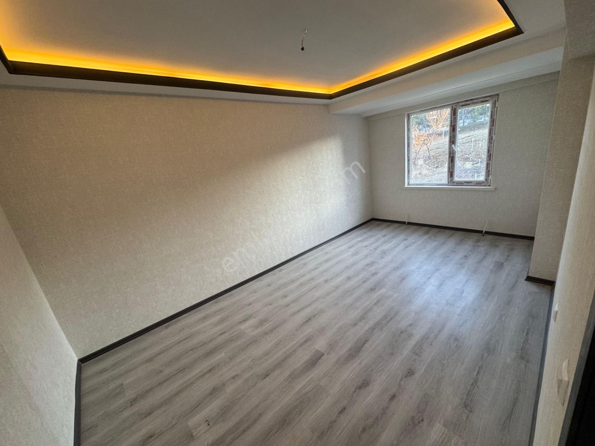 Keçiörende Caddeye Yakın Sıfır Binada Ön Cephede Sıfır 3+1 Daire - Görsel 6