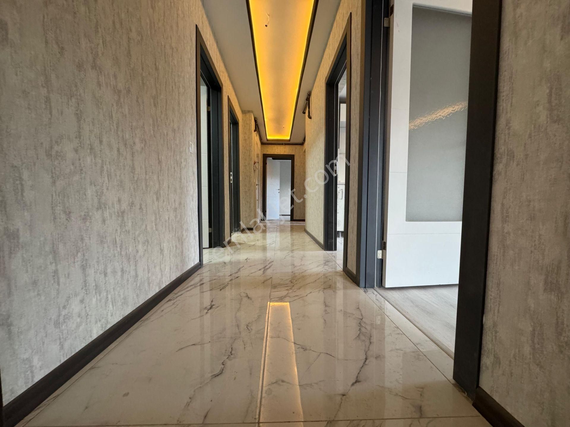 Keçiörende Caddeye Yakın Sıfır Binada Ön Cephede Sıfır 3+1 Daire - Görsel 23