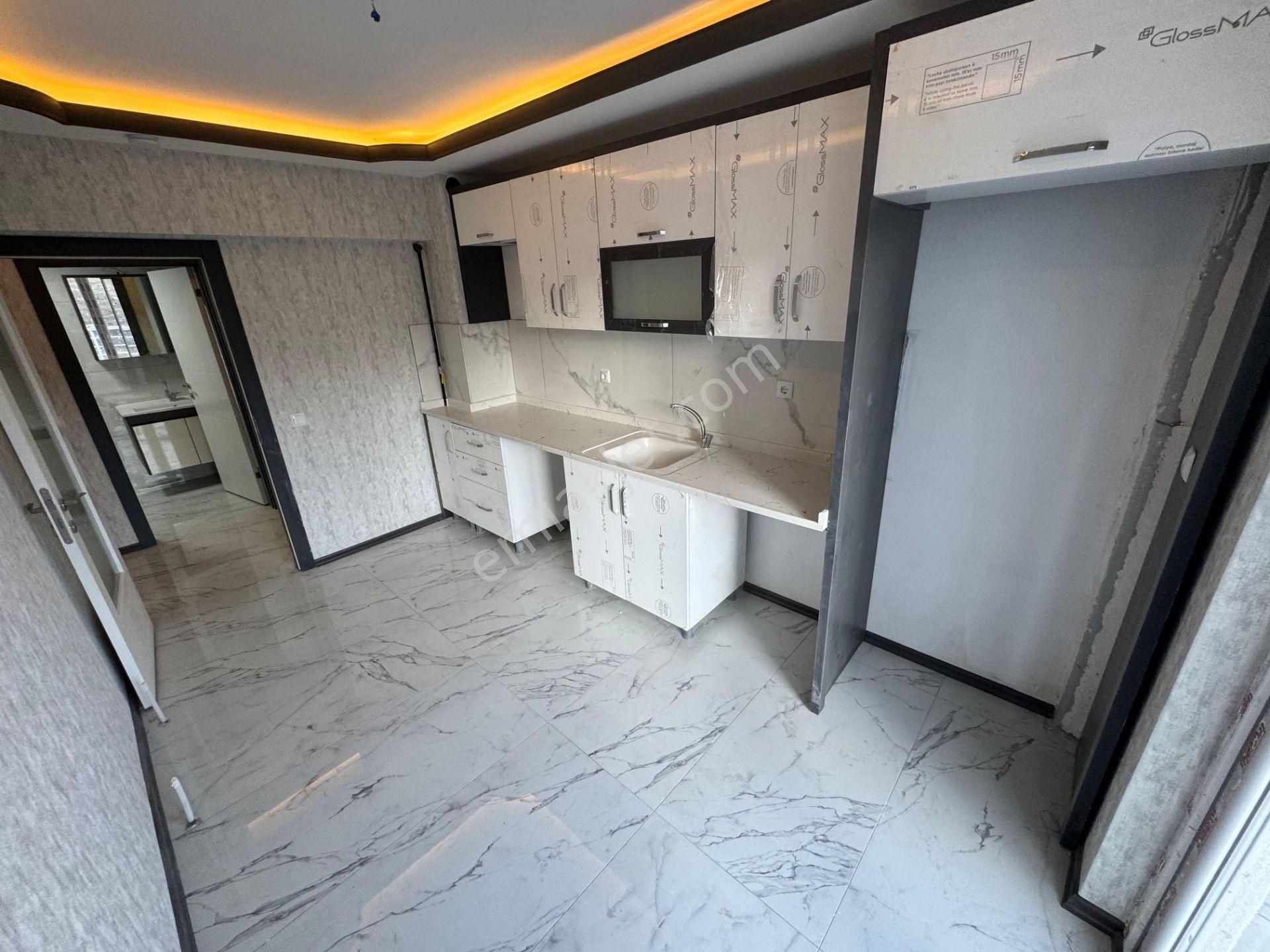 Keçiörende Caddeye Yakın Sıfır Binada Ön Cephede Sıfır 3+1 Daire - Görsel 4