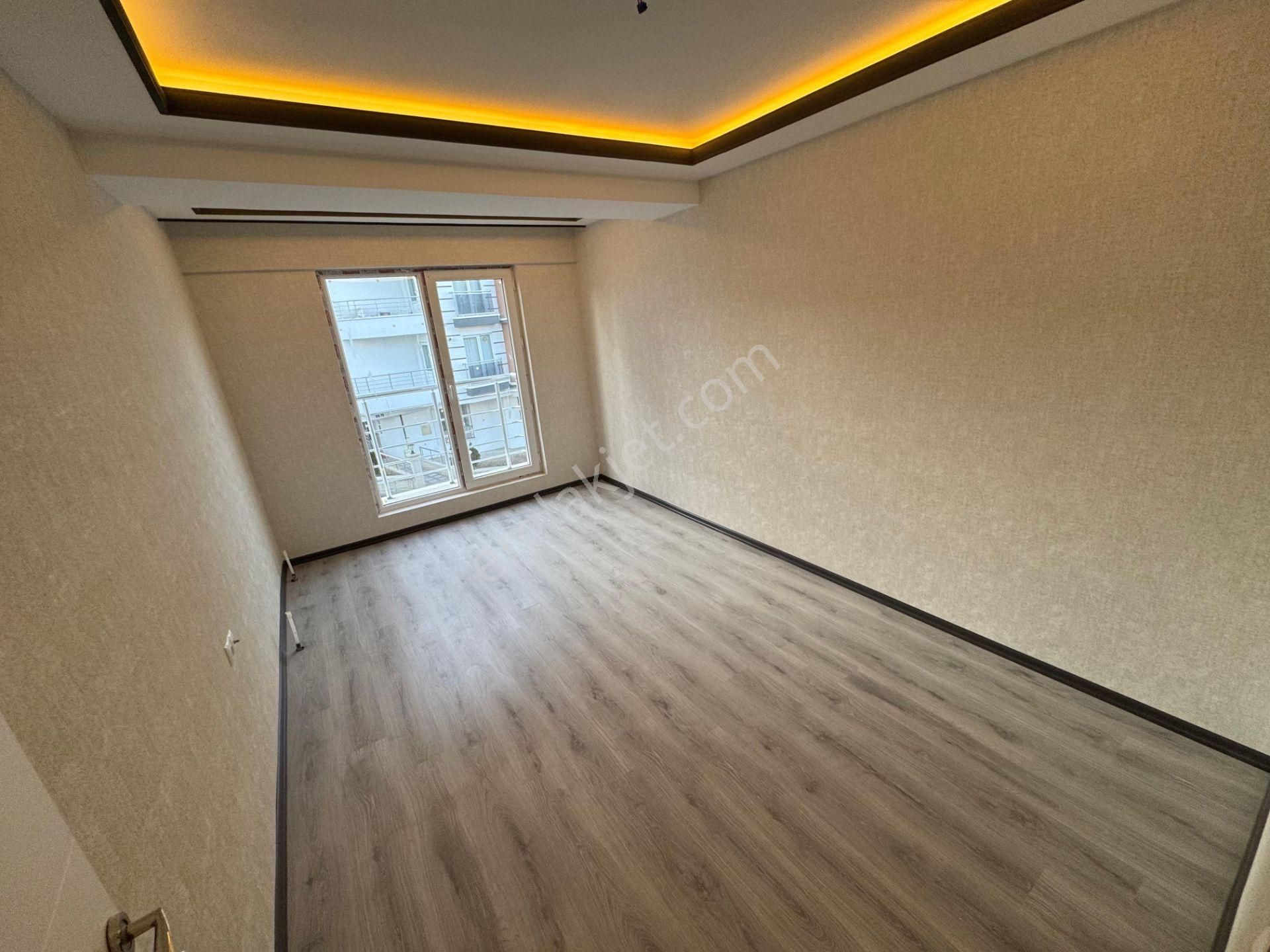 Keçiörende Caddeye Yakın Sıfır Binada Ön Cephede Sıfır 3+1 Daire - Görsel 25