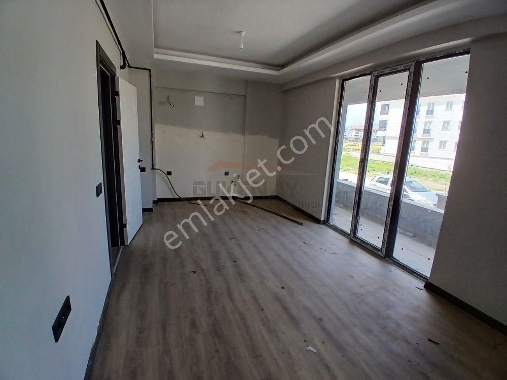 Güvenay - Çorum Kent Park Alt Tarafında 2+1 Satılık Daire