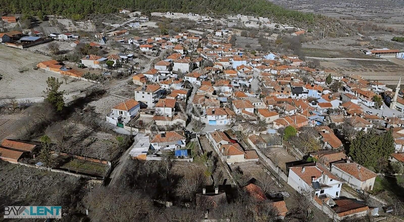 Bigadiç Yolbaşı Satılık Tarla Hayalinizdeki Hobi Bahçesi: Şehirden Uzak, Huzura Yakın!