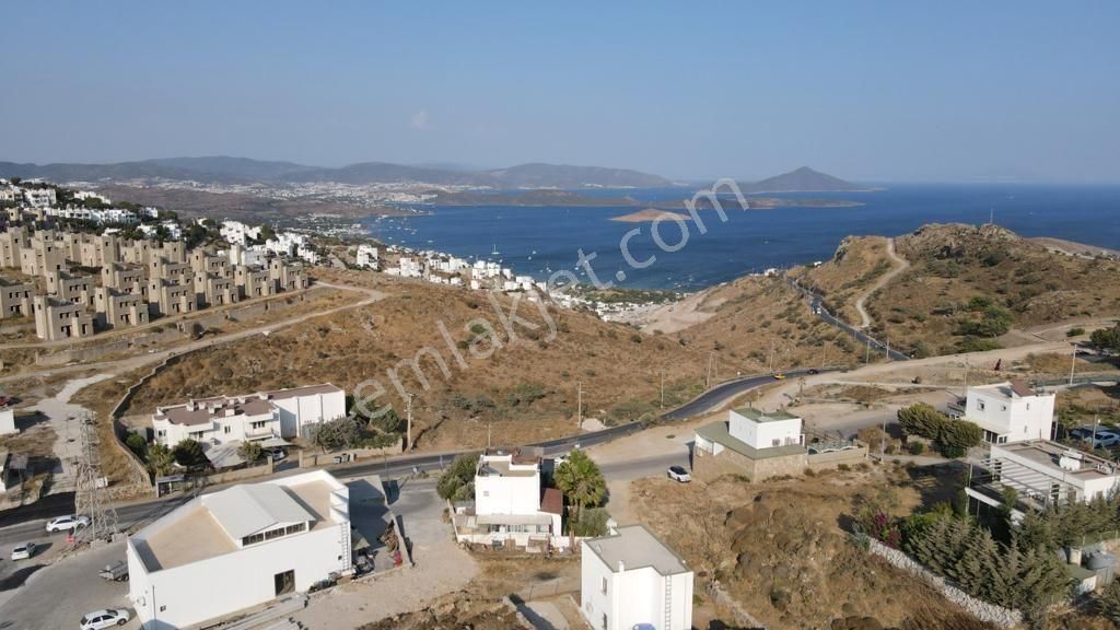 Muğla Bodrum Satılık Konut İmarlı Bodrum'da Satılık Arsa 1000 M² Ruhsatlı Deniz Manzaralı