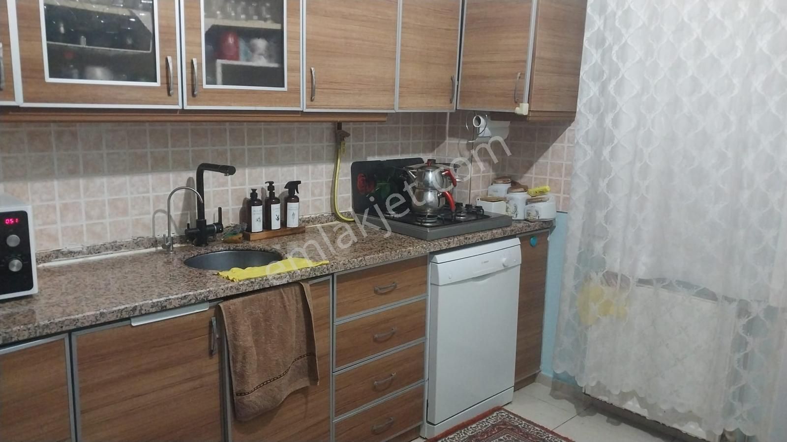 Aliağa Yeni Satılık Daire Yeni Mahallede 3+1 Arakat Satılık Daire