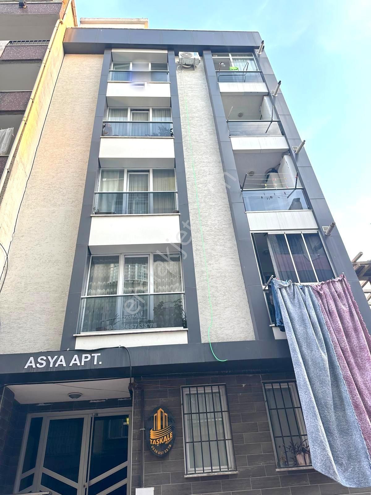 Bahçelievler Hürriyet Satılık Daire Tutar Emlakdan Üç Evler Cami Yakını 4+1 130 M2 3 Yıllık Dublex Daire