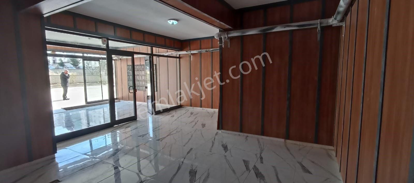 Mamak Yeşilbayır Satılık Daire Yeşilbayır Mah.site İçerisinde 12. Katta 150 M2 Lüx Daire