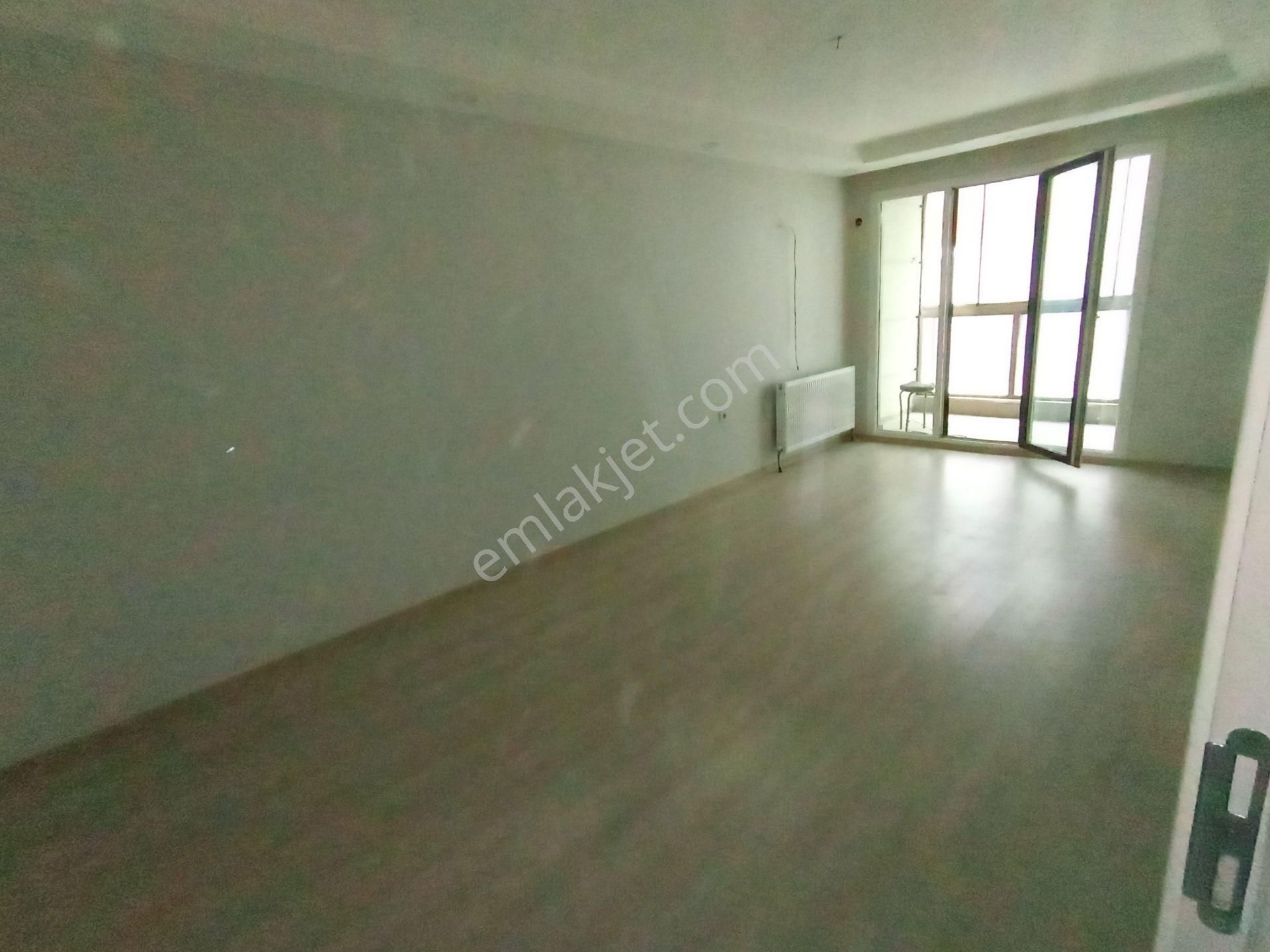 İstanbul Küçükçekmece Metrobüse Yakın Kiralık Daire Cennet Mahallesinde Yeni 2+1 Kiralık 85m2daire