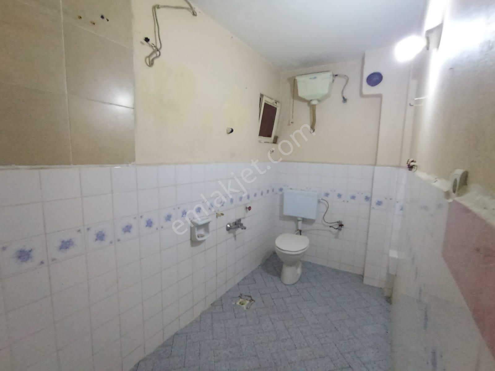 Karabağlar Uğur Mumcu Mah Eserkent Merkezde . 3+1 120 M2 Kiralık Ev - Görsel 8