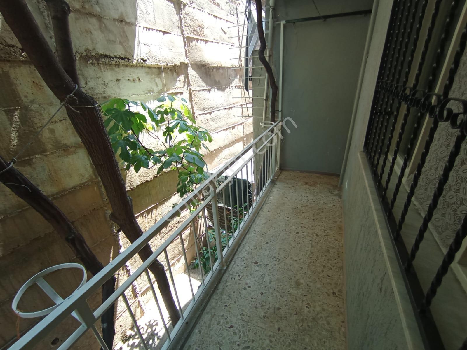 Karabağlar Uğur Mumcu Mah Eserkent Merkezde . 3+1 120 M2 Kiralık Ev - Görsel 4