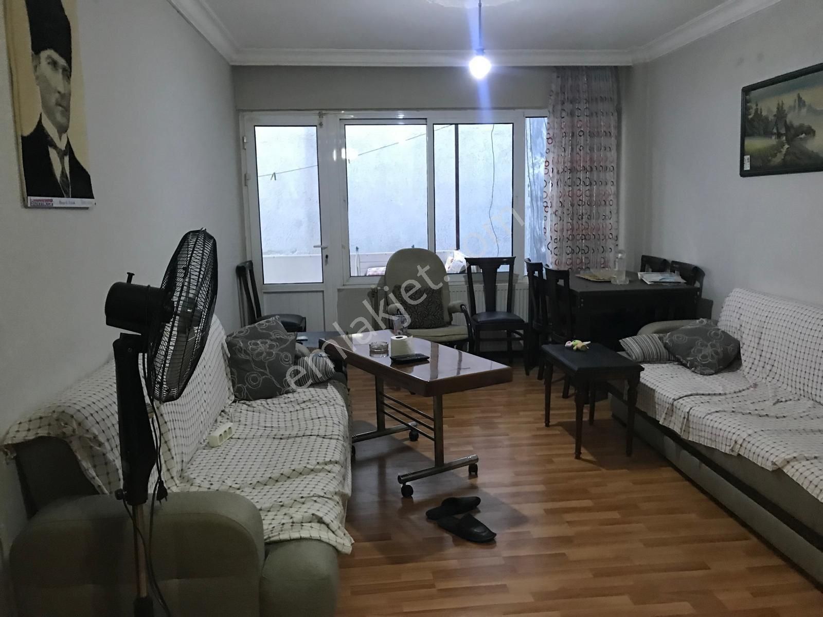 Karabağlar Reis Satılık Daire Yeşilyurt Zaimağa Cadde Yanında 3+1 110m2 Arakat Daire