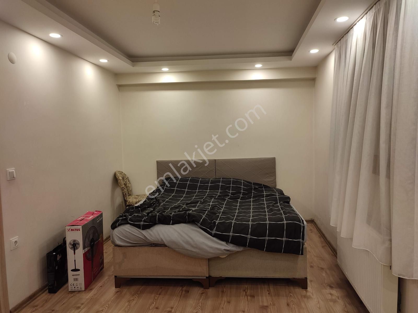 İstanbul Şişli Metrobüse Yakın Kiralık Daire Mecidiyeköy 1+1 Cadde Üzeri Eşyalı Kiralık Daire