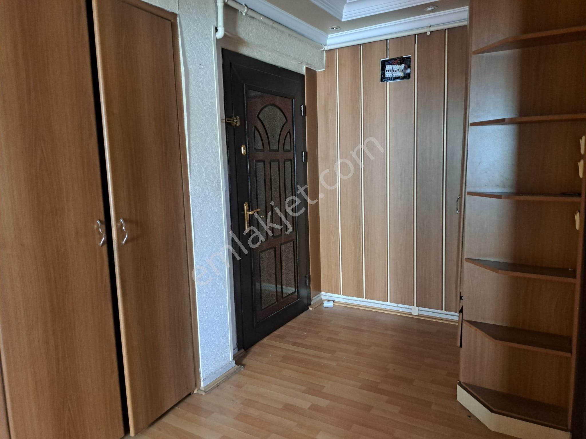 Mamak Akdere Kiralık Daire Önaldan Ankara Mamak Akdere De 3+1 125m Kombili Kilerli Barbekülü