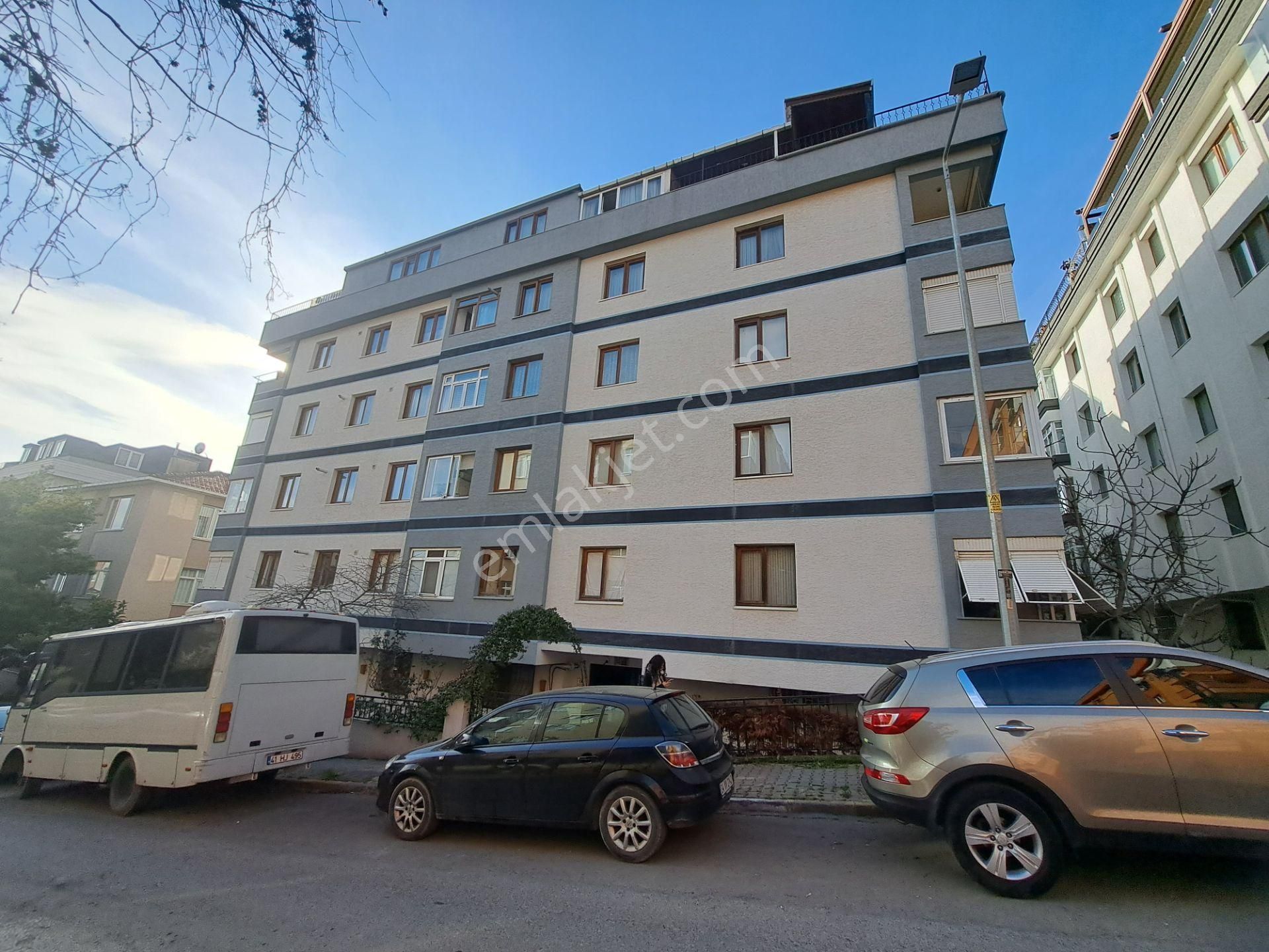 Maltepe Altıntepe Kiralık Daire ꧁uzman'dan꧂altıntepe'de Mantolamalı Bina'da Asansörlü 3+1 Kombili Bakımlı 1.kat