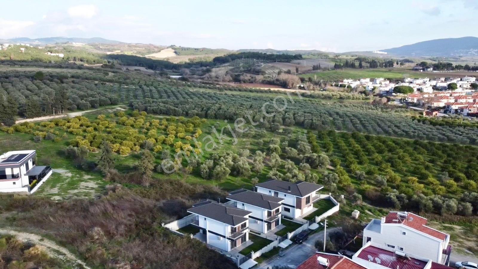 Kuşadası Soğucak Satılık Villa Soğucak'ta Doğa İle İç İçe Satılık Müstakil 3+1 Villa