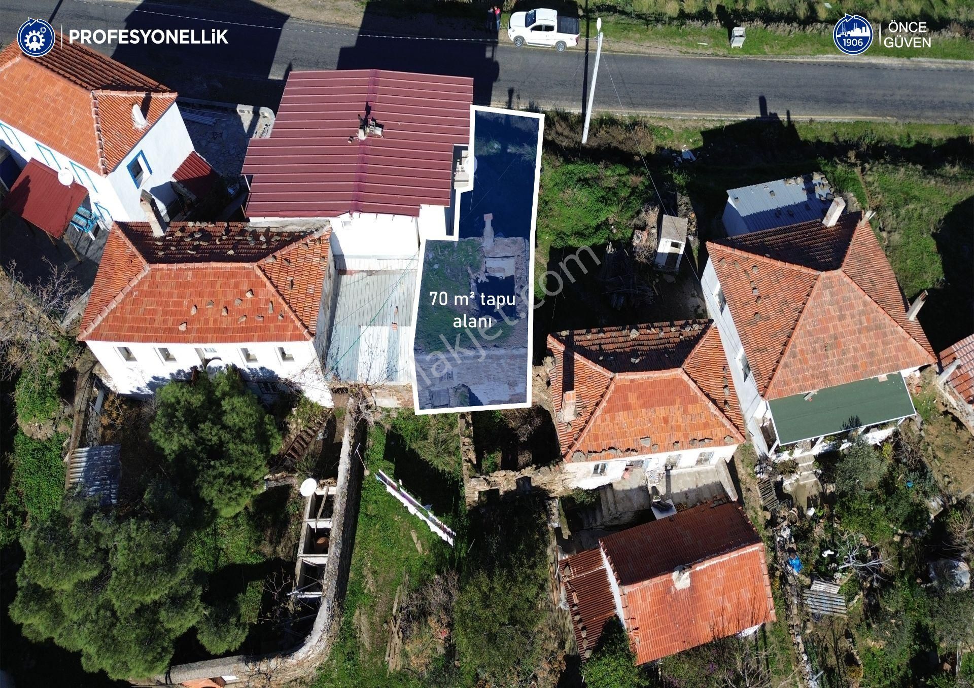 Karaburun Parlak Köyiçi'nde İki Katlı Taş Ev - Görsel 13