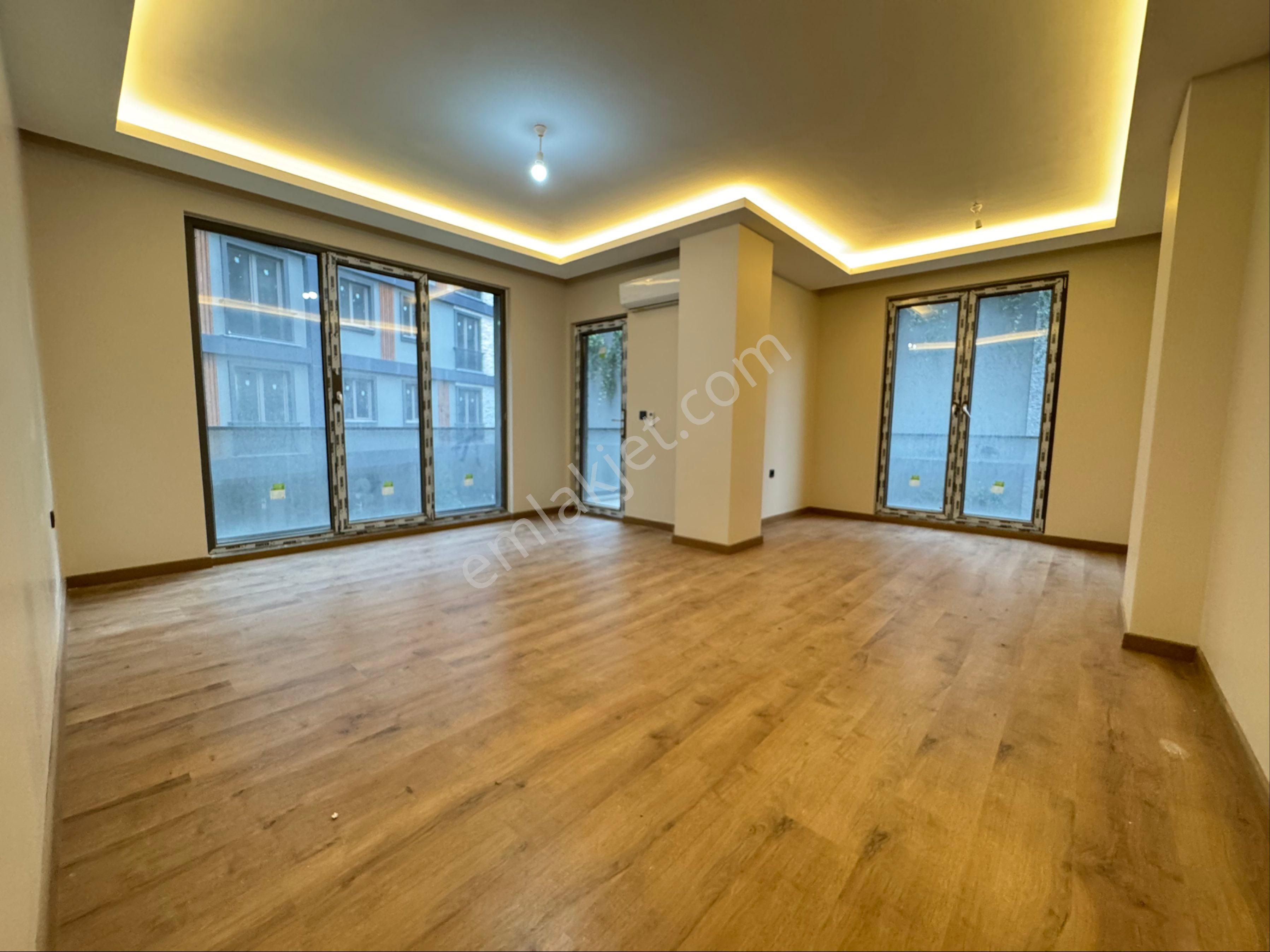 Üsküdar Çengelköy Satılık Daire Çengelköyde Site İçerisinde 2+1/93 M2 Sıfır Satılık Daire