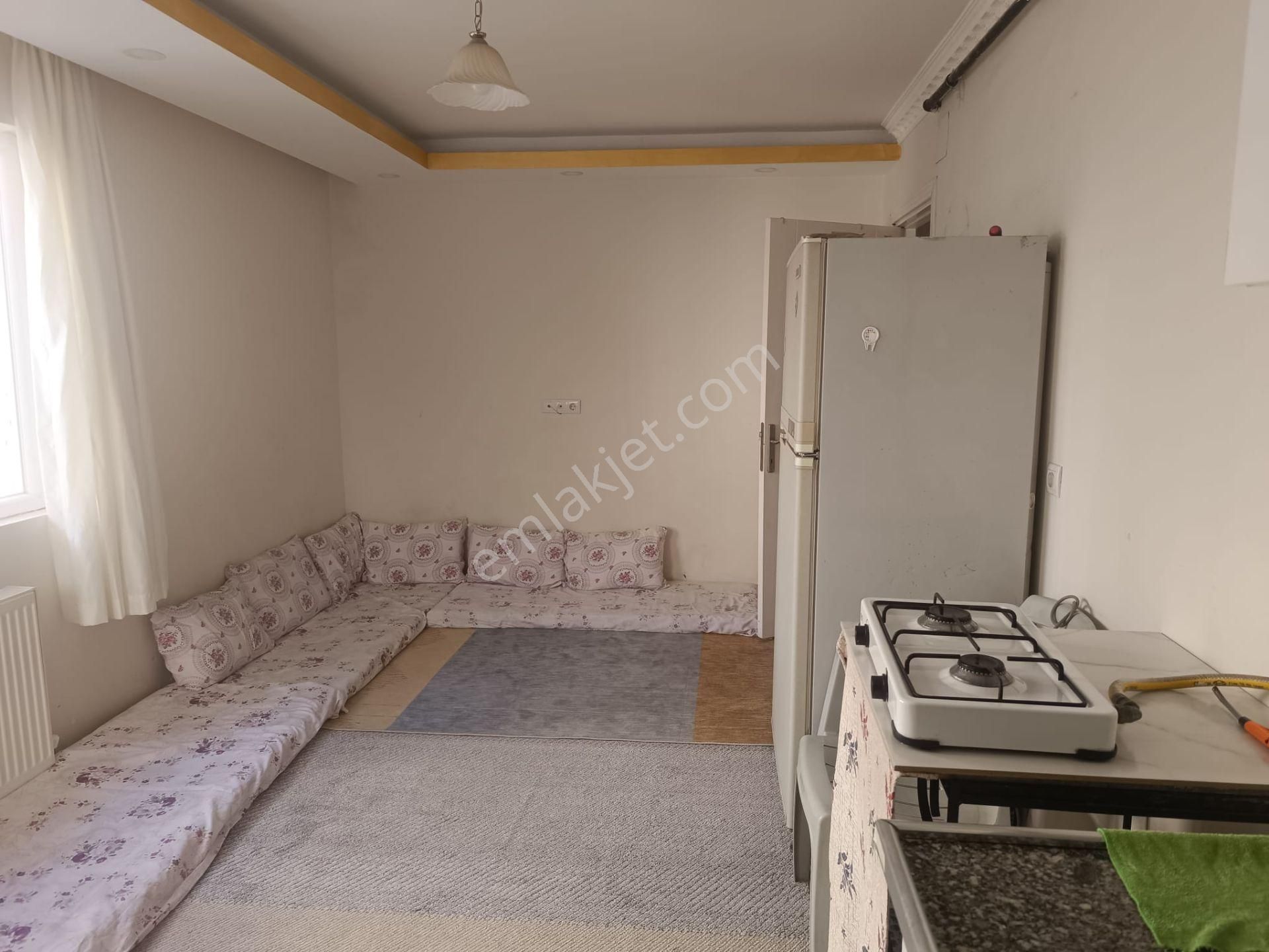 Artuklu Yalım Kiralık Daire Barak Emlak'tan Eski Emniyet Civarı Kiralık 1+1 Eşyalı Dairemiz