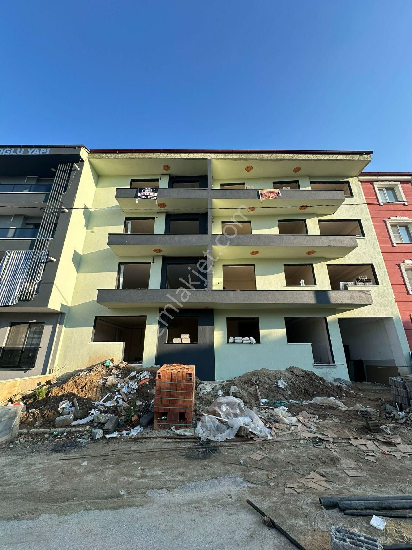 Alaşehir İstasyon Satılık Daire 🏠lider Emlak Gayrimenkul' Den İstasyon Mah. De 1+1 Açık Mutfak Satılık Daire🏠