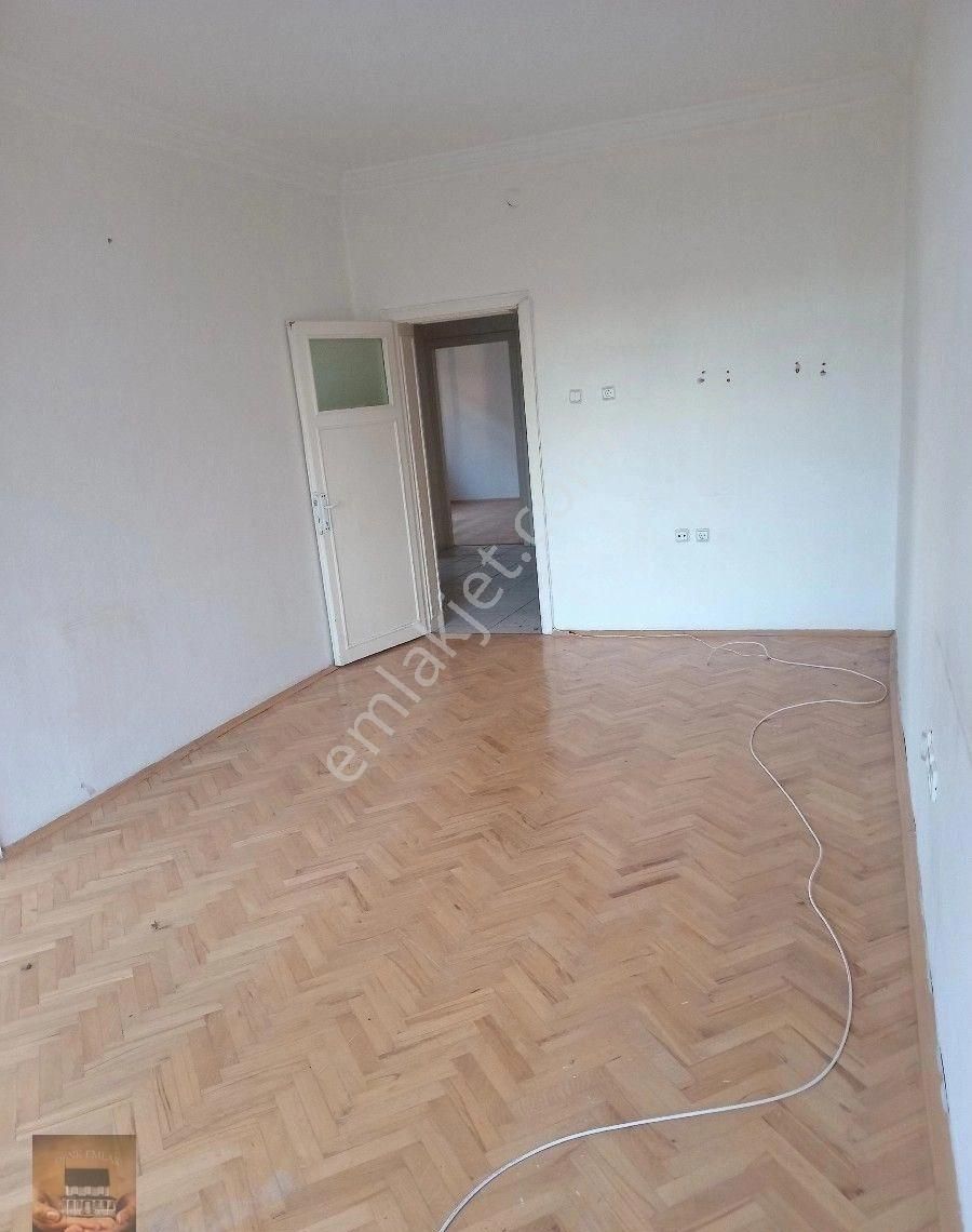 Çankaya Seyranbağları Kiralık Daire Denk'ten Kiralık 3+1 Kombili Daire Seyran Bağları Bağlar Cad 1 Bina 1 Kat Ön Cephe