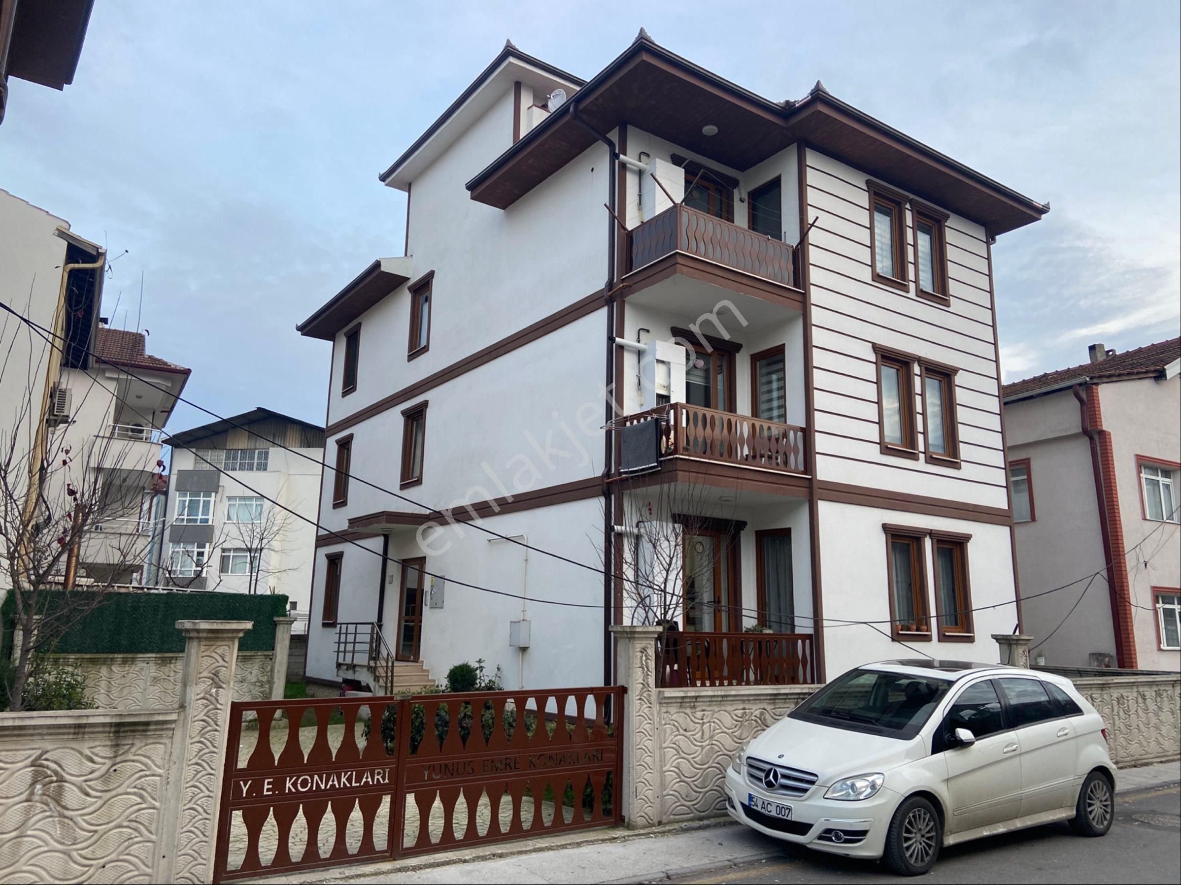 Adapazarı Orta Satılık Daire Remax Hür Murat Köksal'dan Adapazarı Orta Mahallede Satılık Daire