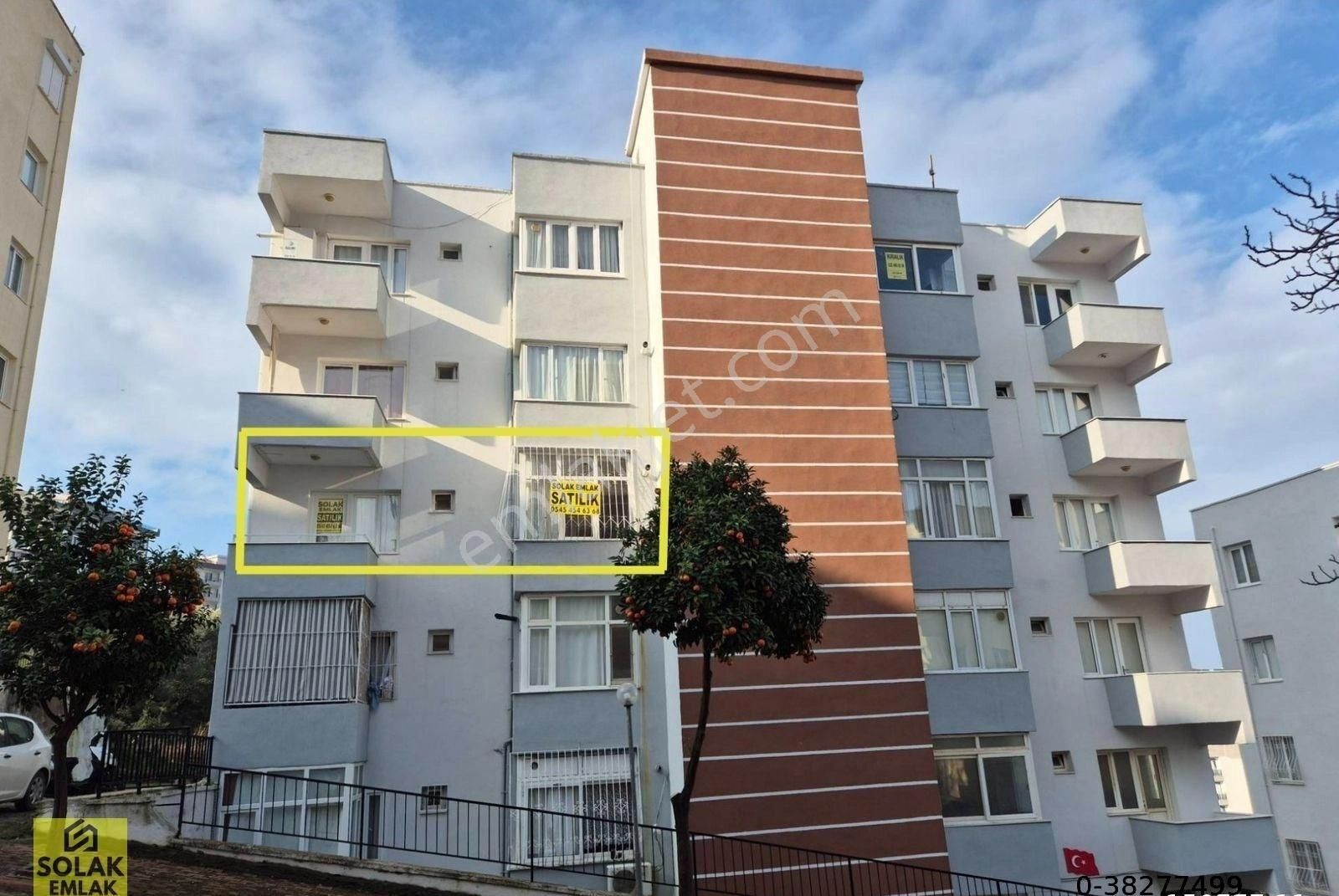 Kuşadası Kadınlar Denizi Satılık Daire Solak Emlak'tan Satılık Kuşadası Merkezde 2+1 Daire