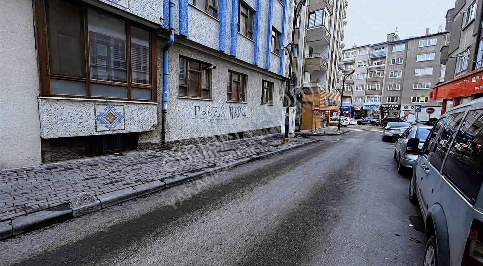 Sivas Merkez Cami-İ Kebir Satılık Daire Yakamoz Gayrimenkul Camiyi Kebir Mah Satlık 3+1