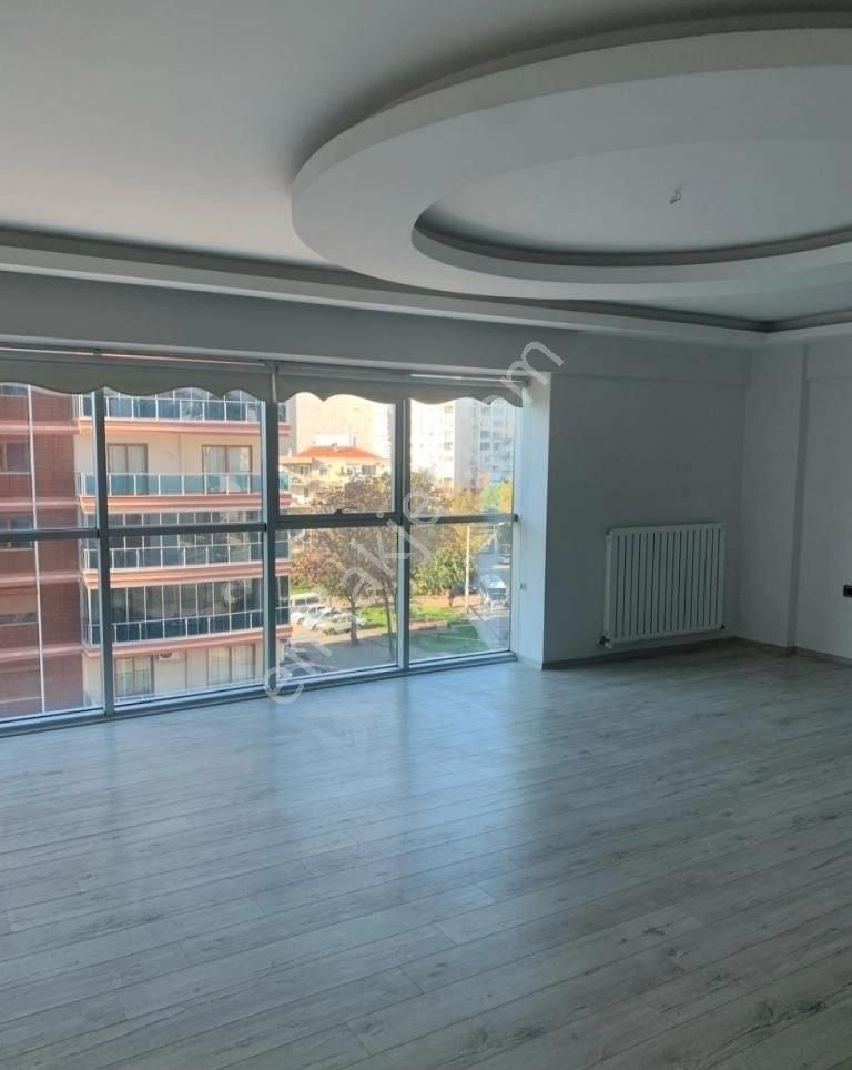 3 Cepheli , Önü Açık , Full Tadilatlı 3+1 Satılık Daire - Görsel 2