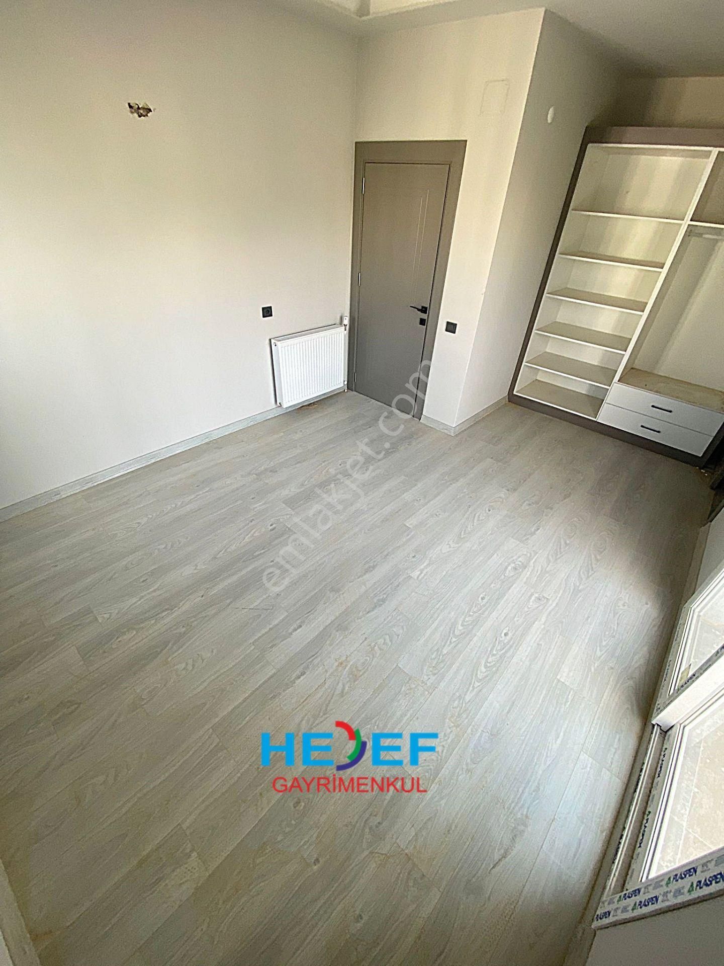 Mezitli Deniz Kiralık Daire Hedef'ten Tece'de Kombili Geniş 2+1 Kiralık Daire