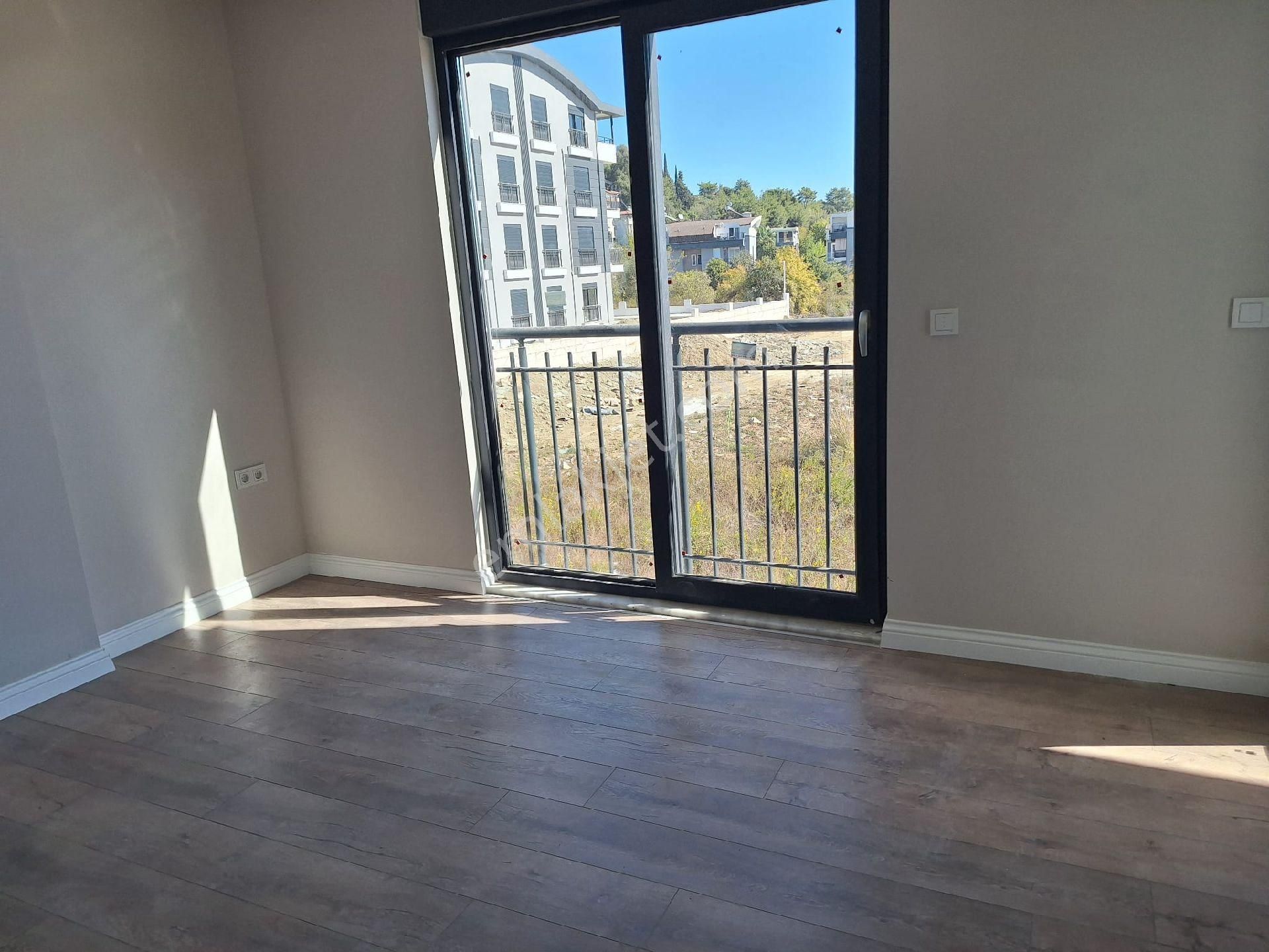 Ilica Da Satılık 2+1 Arakat Daire - Görsel 9