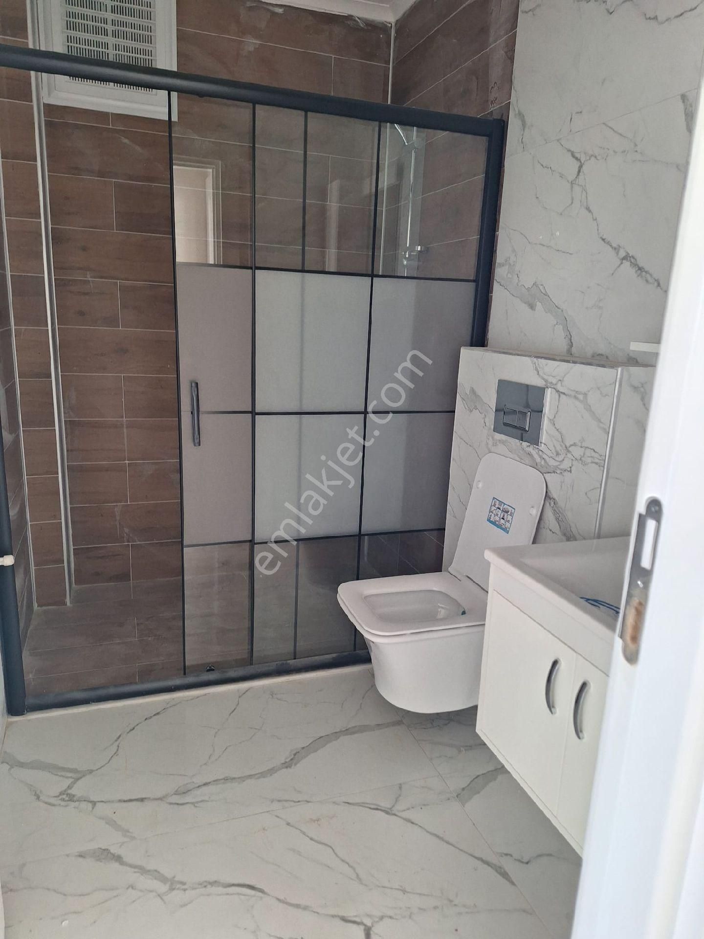 Ilica Da Satılık 2+1 Arakat Daire - Görsel 3