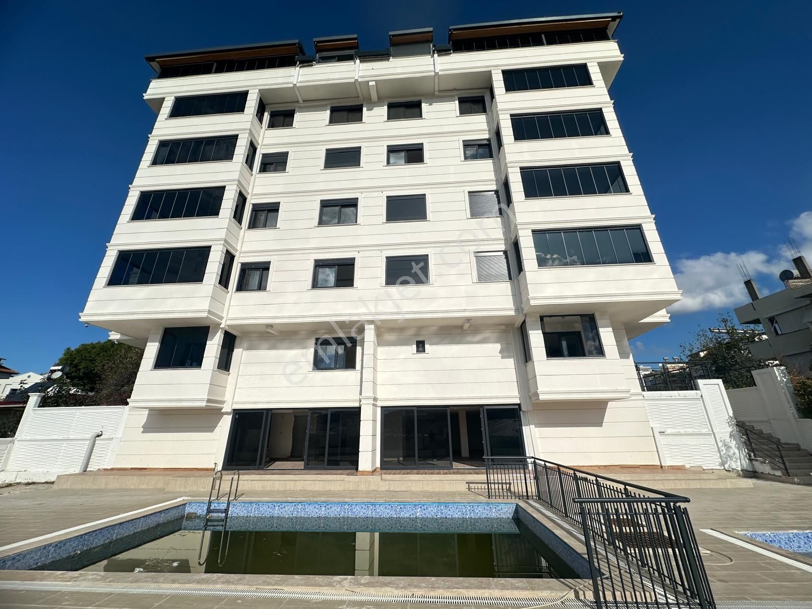 Gazipaşa Pazarcı Satılık Daire Güney Cepheli Geniş Ve Ferah 165 M2 Ayrı Mutfaklı 4+1 Dubleks