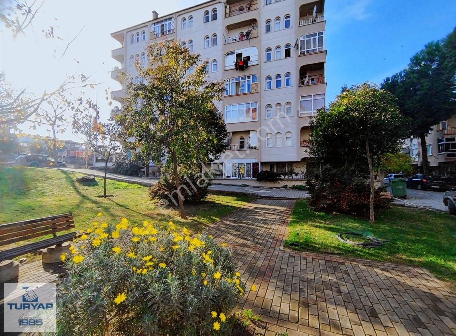 Yalova Merkez Bahçelievler Satılık Daire Yalova Merkez Bahçelievler Asansörlü 3+1 Satılık Daire