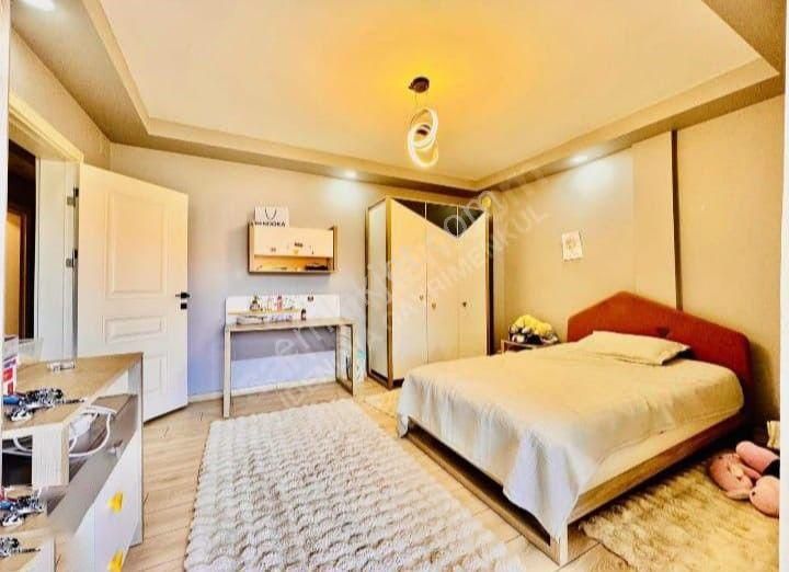 Manisa Turgutluda İçi Yenilenmiş Villa - Görsel 9