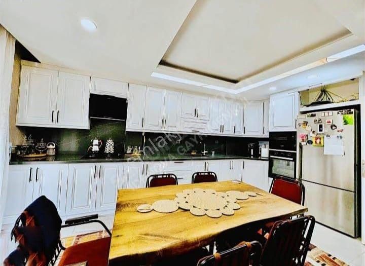 Manisa Turgutluda İçi Yenilenmiş Villa - Görsel 12