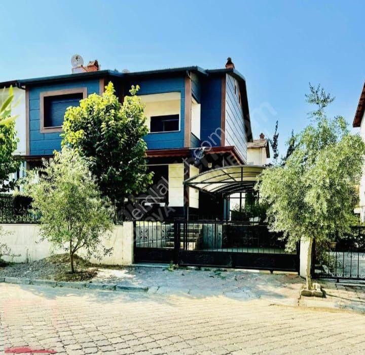 Turgutlu Ergenekon Satılık Villa Manisa Turgutluda İçi Yenilenmiş Villa