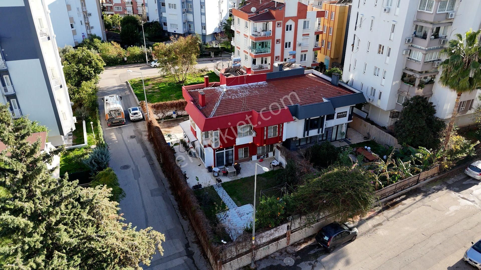 Konyaaltı Toros Satılık Villa Antalya Konyaaltında 840m2 Arsa Içınde 5+1 295m2netsatılık Vılla